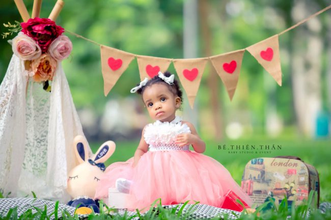 Chụp ảnh cho bé một tuổi tại công viên nhà hát lớn